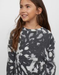 21D3-129 H&M Boxy Sweater - 